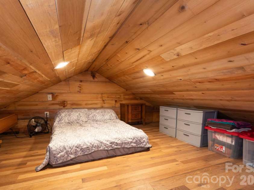 24 Old Berlin Way, Black Mountain, NC 28711.  MLS# CAR4416364, YatesRealty ID 49134. Loft/Sleeping Area