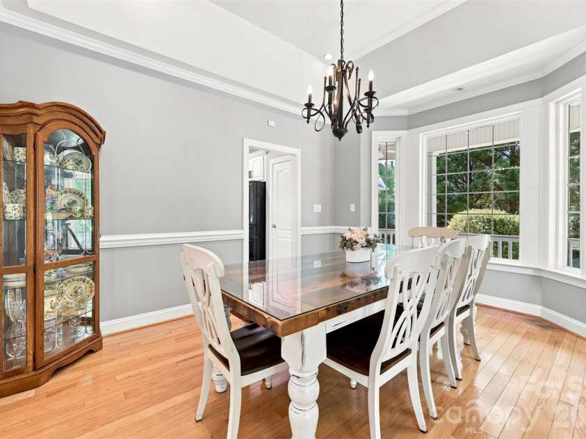 2290 Northview Harbour Drive, Sherrills Ford, NC 28673.  MLS# CAR4414469, YatesRealty ID 49135. 