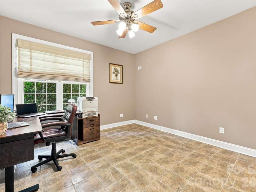 2290 Northview Harbour Drive, Sherrills Ford, NC 28673.  MLS# CAR4414469, YatesRealty ID 49135. 