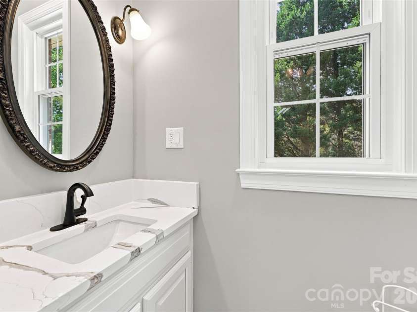 2290 Northview Harbour Drive, Sherrills Ford, NC 28673.  MLS# CAR4414469, YatesRealty ID 49135. 