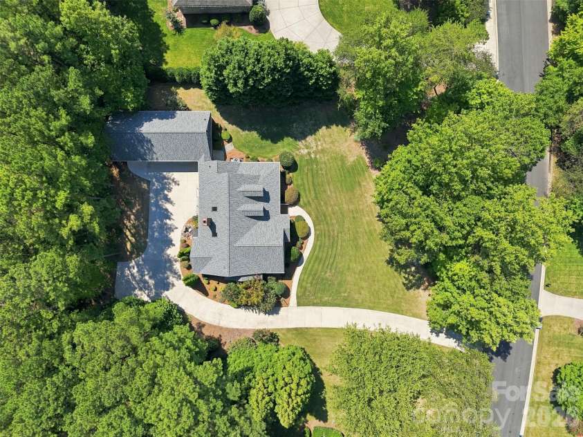2290 Northview Harbour Drive, Sherrills Ford, NC 28673.  MLS# CAR4414469, YatesRealty ID 49135. 