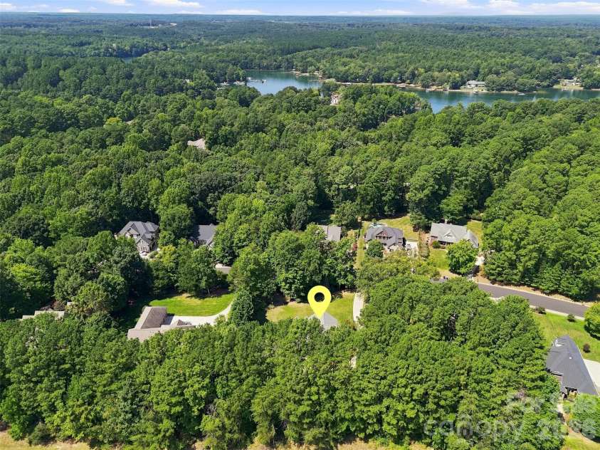 2290 Northview Harbour Drive, Sherrills Ford, NC 28673.  MLS# CAR4414469, YatesRealty ID 49135. 