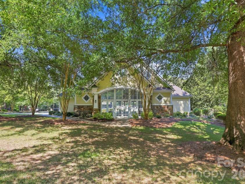 2290 Northview Harbour Drive, Sherrills Ford, NC 28673.  MLS# CAR4414469, YatesRealty ID 49135. 