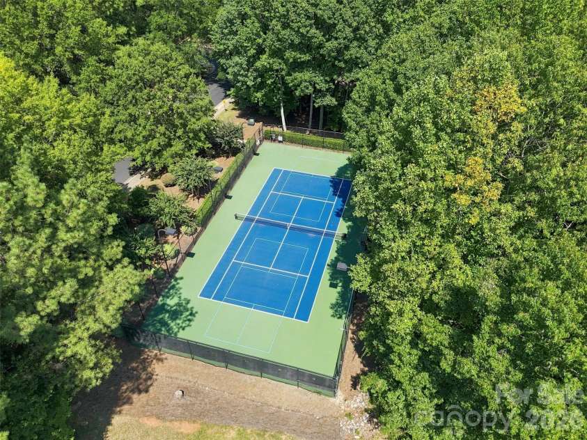 2290 Northview Harbour Drive, Sherrills Ford, NC 28673.  MLS# CAR4414469, YatesRealty ID 49135. 