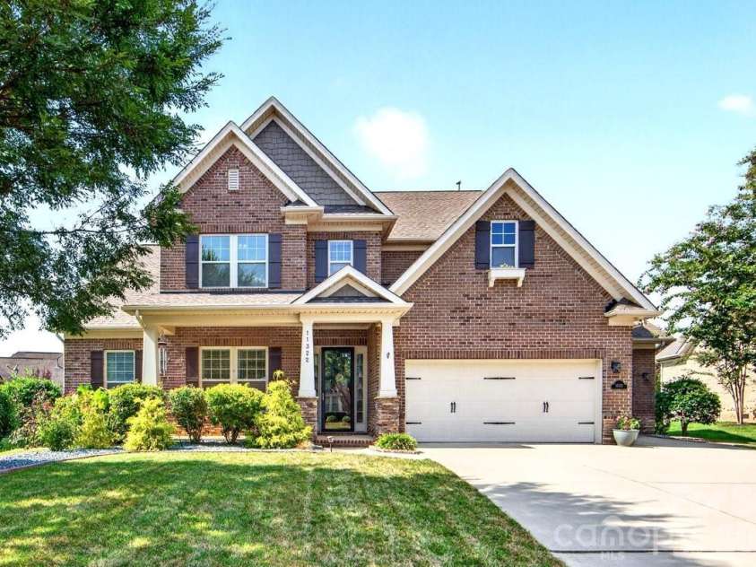 11322 Brangus Lane, Charlotte, NC 28227.  MLS# CAR4414789, YatesRealty ID 49136. 