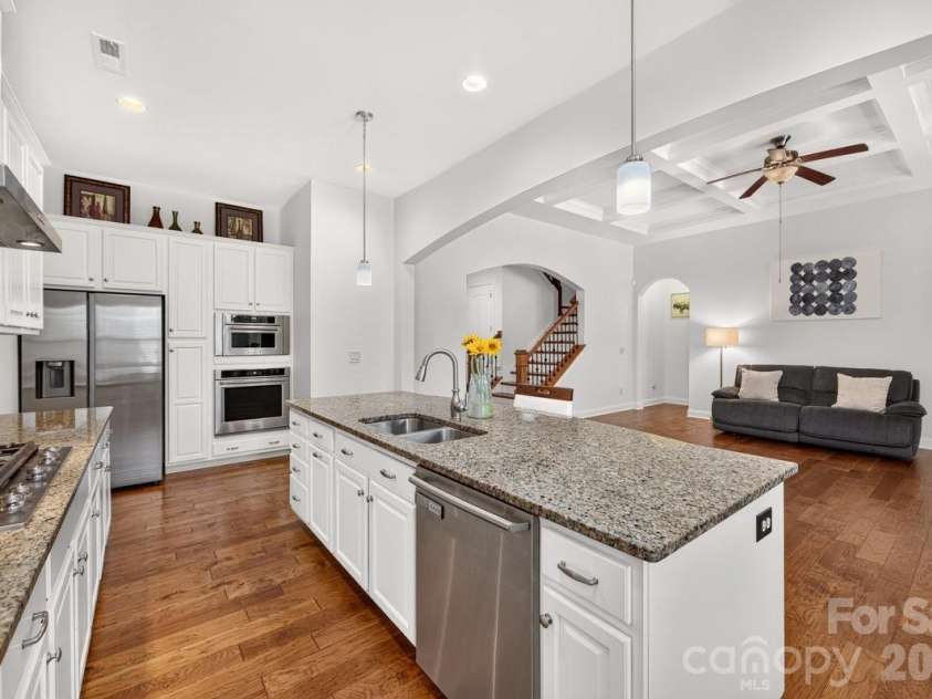 11322 Brangus Lane, Charlotte, NC 28227.  MLS# CAR4414789, YatesRealty ID 49136. 