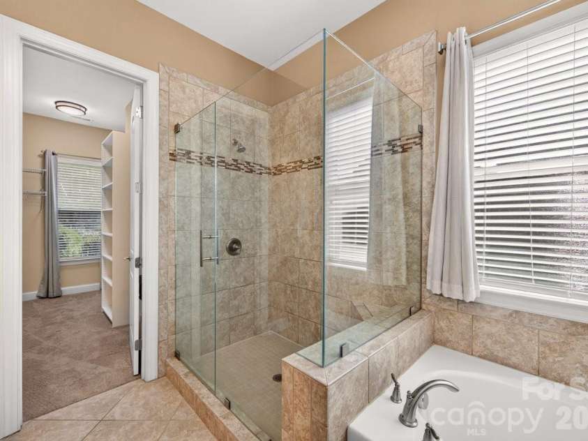 11322 Brangus Lane, Charlotte, NC 28227.  MLS# CAR4414789, YatesRealty ID 49136. 