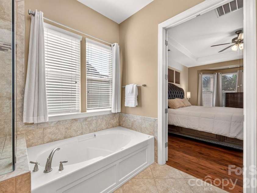11322 Brangus Lane, Charlotte, NC 28227.  MLS# CAR4414789, YatesRealty ID 49136. 