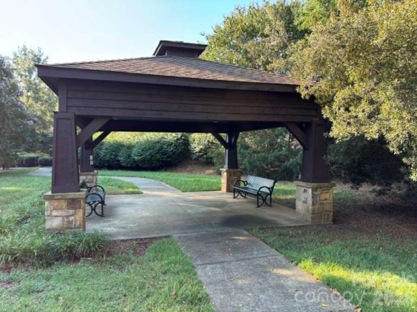 11322 Brangus Lane, Charlotte, NC 28227.  MLS# CAR4414789, YatesRealty ID 49136. Community covered picnic area