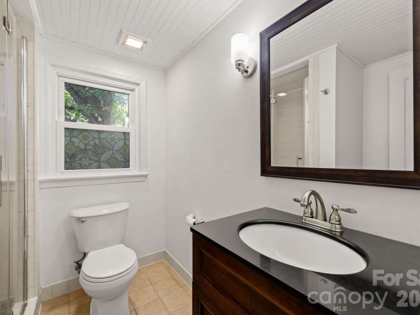 2220 Arnold Drive, Charlotte, NC 28205.  MLS# CAR4408583, YatesRealty ID 49137. 