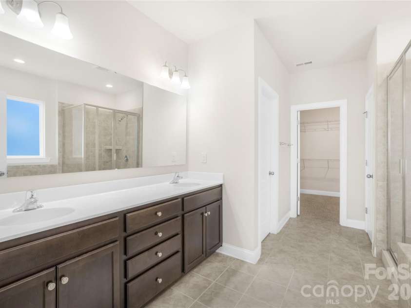 1671 Spears Drive, Concord, NC 28027.  MLS# CAR4397888, YatesRealty ID 49139. 