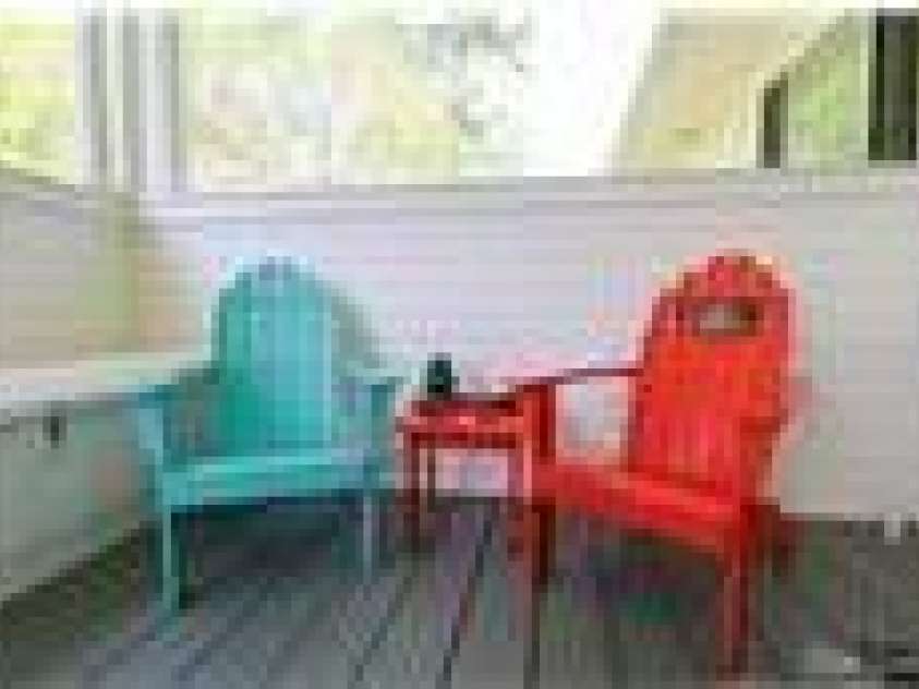 150 Rivers Edge Place, Lexington, NC 27292.  MLS# CAR4244723, YatesRealty ID 4914. Covered front porch