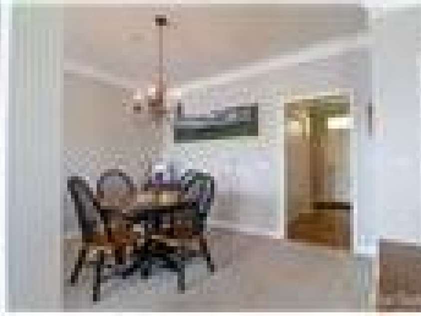 150 Rivers Edge Place, Lexington, NC 27292.  MLS# CAR4244723, YatesRealty ID 4914. Dining area