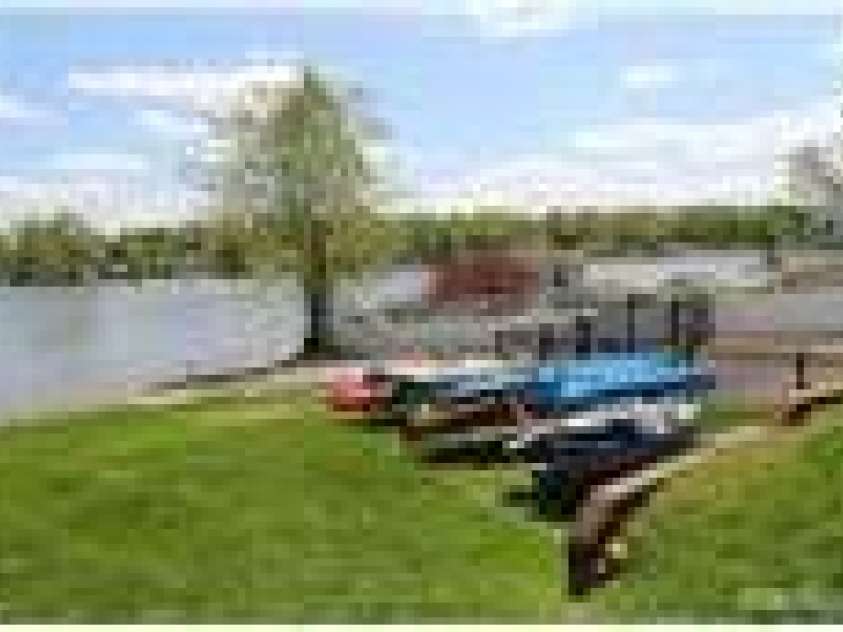 150 Rivers Edge Place, Lexington, NC 27292.  MLS# CAR4244723, YatesRealty ID 4914. Kayak racks