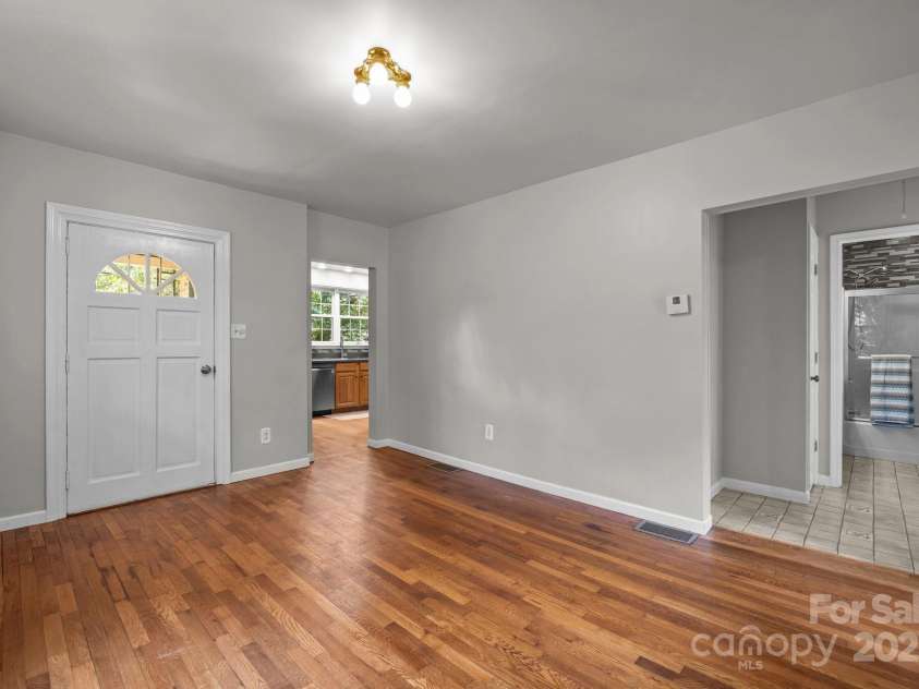 2 Enka Orchard Street, Candler, NC 28715.  MLS# CAR4270058, YatesRealty ID 4914. 