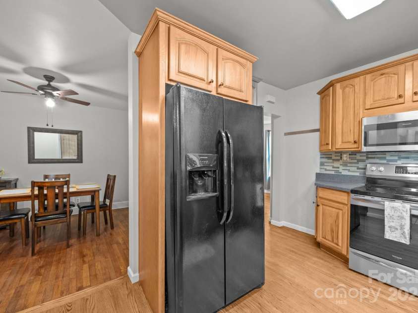 2 Enka Orchard Street, Candler, NC 28715.  MLS# CAR4270058, YatesRealty ID 4914. 