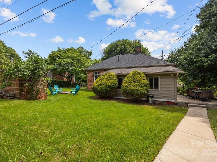 2 Enka Orchard Street, Candler, NC 28715.  MLS# CAR4270058, YatesRealty ID 4914. 