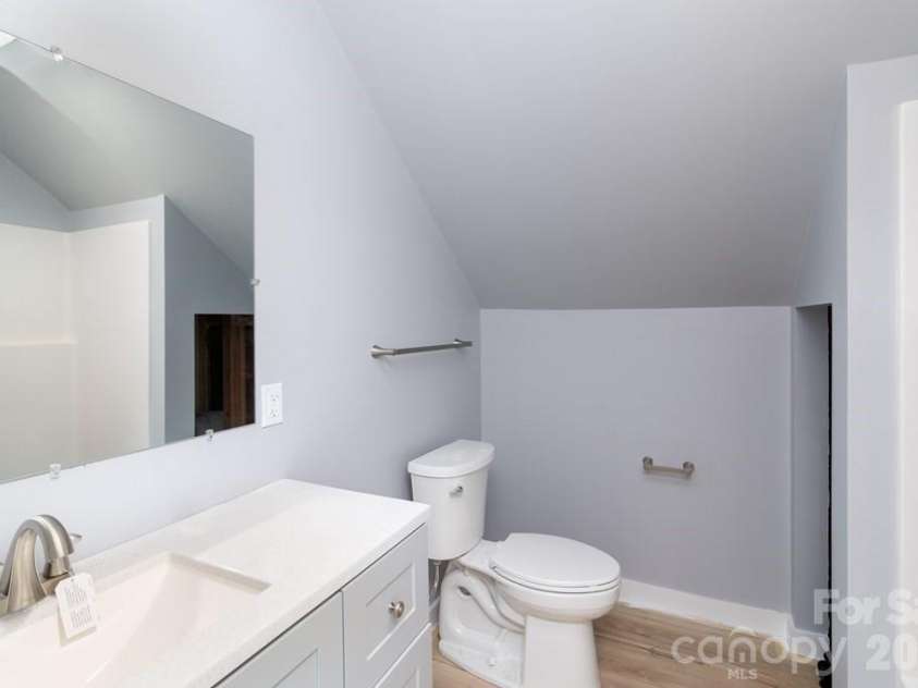 67 Patterson Drive, Dillsboro, NC 28725.  MLS# CAR4359654, YatesRealty ID 4914. 