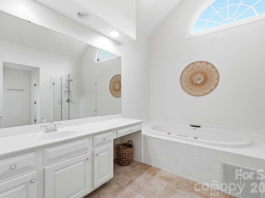 341 Elis Way, Fort Mill, SC 29708.  MLS# CAR4395490, YatesRealty ID 49140. 
