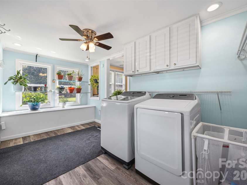 6215 Barclay Lane, Clover, SC 29710.  MLS# CAR4420602, YatesRealty ID 49141. 