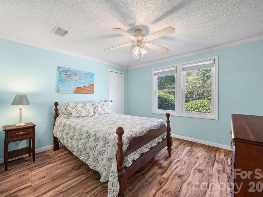 6215 Barclay Lane, Clover, SC 29710.  MLS# CAR4420602, YatesRealty ID 49141. 