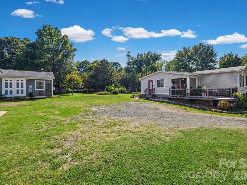 6215 Barclay Lane, Clover, SC 29710.  MLS# CAR4420602, YatesRealty ID 49141. 