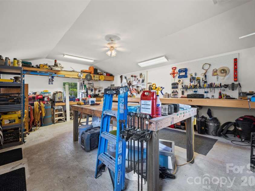 6215 Barclay Lane, Clover, SC 29710.  MLS# CAR4420602, YatesRealty ID 49141. 