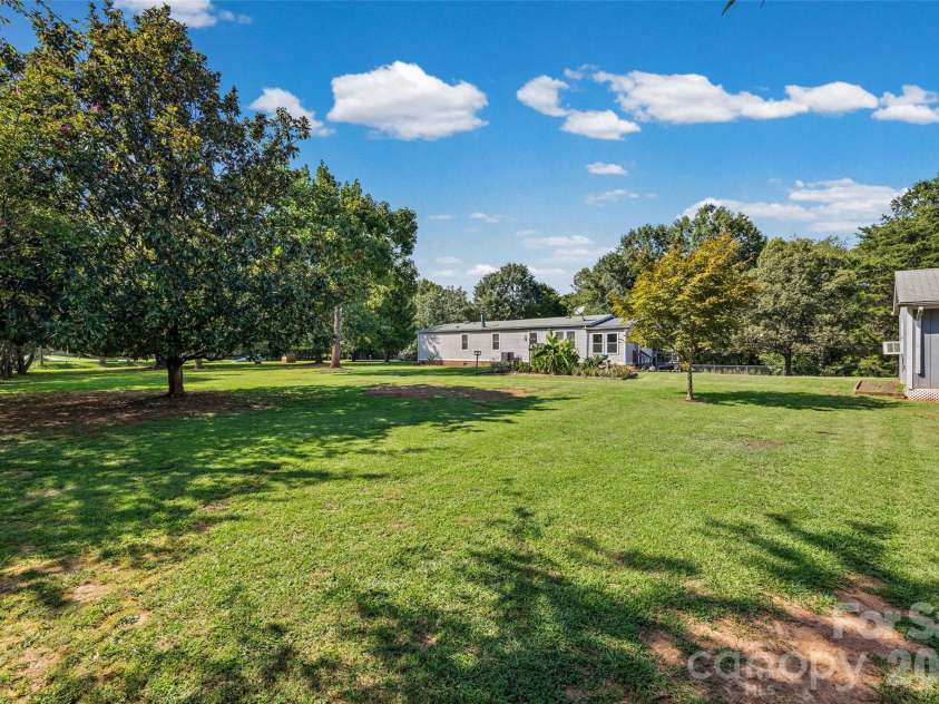6215 Barclay Lane, Clover, SC 29710.  MLS# CAR4420602, YatesRealty ID 49141. 