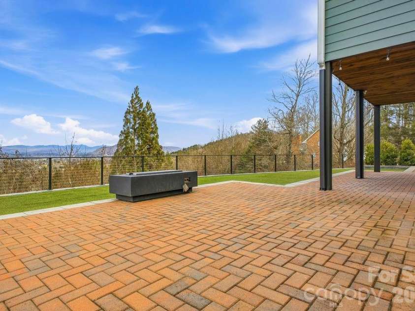 38 Sweetwater Oaks Drive, Fletcher, NC 28732.  MLS# CAR4421659, YatesRealty ID 49144. 