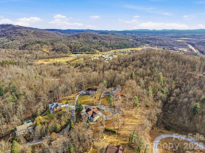 38 Sweetwater Oaks Drive, Fletcher, NC 28732.  MLS# CAR4421659, YatesRealty ID 49144. 