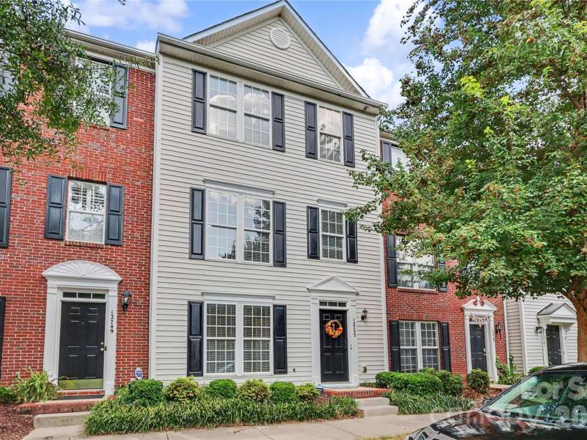 12753 Bullock Greenway Boulevard, Charlotte, NC 28277.  MLS# CAR4420831, YatesRealty ID 49145. 
