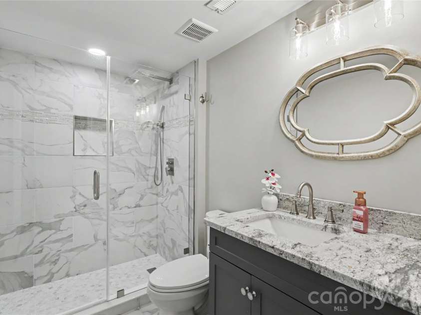 12753 Bullock Greenway Boulevard, Charlotte, NC 28277.  MLS# CAR4420831, YatesRealty ID 49145. 