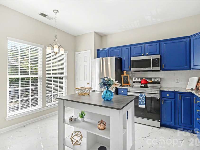 12753 Bullock Greenway Boulevard, Charlotte, NC 28277.  MLS# CAR4420831, YatesRealty ID 49145. 