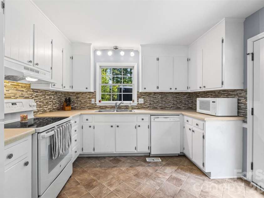 6764 Laney Road, Lancaster, SC 29720.  MLS# CAR4421695, YatesRealty ID 49148. 