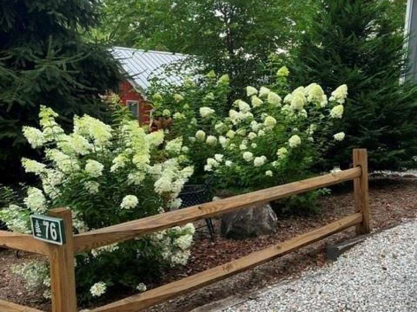 76 Whispering Pine Loop, Newland, NC 28657.  MLS# CAR4422053, YatesRealty ID 49149. 