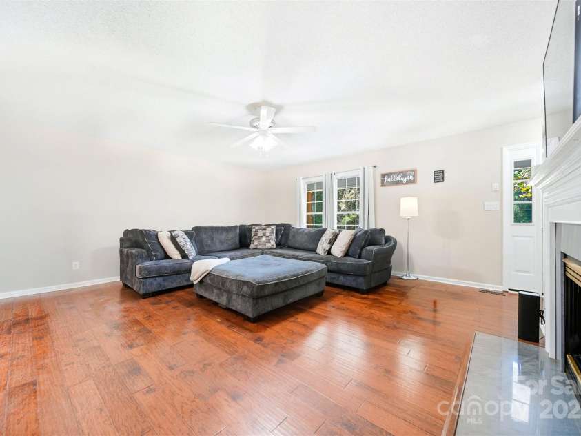 236 Hoyles Road, Kings Mountain, NC 28086.  MLS# CAR4299623, YatesRealty ID 4915. 