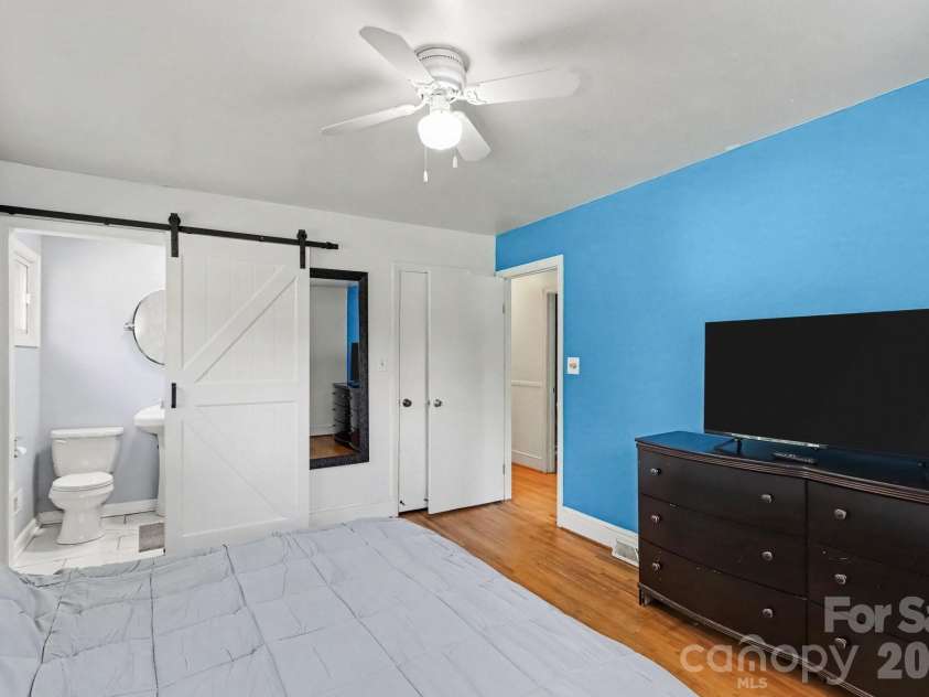 9909 Sunway Drive, Mint Hill, NC 28227.  MLS# CAR4420938, YatesRealty ID 49150. 