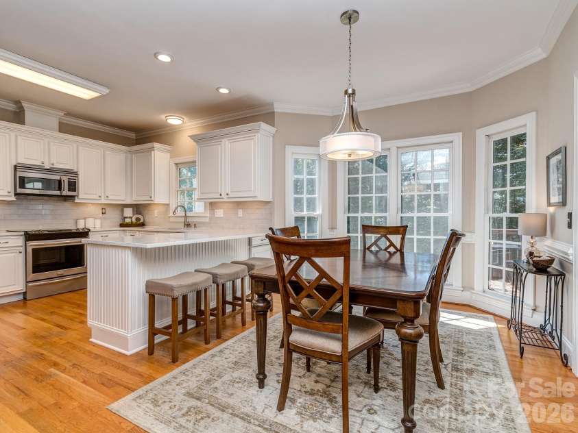 9707 St Barts Lane, Huntersville, NC 28078.  MLS# CAR4428955, YatesRealty ID 49152. Open kitchen with breakfast area