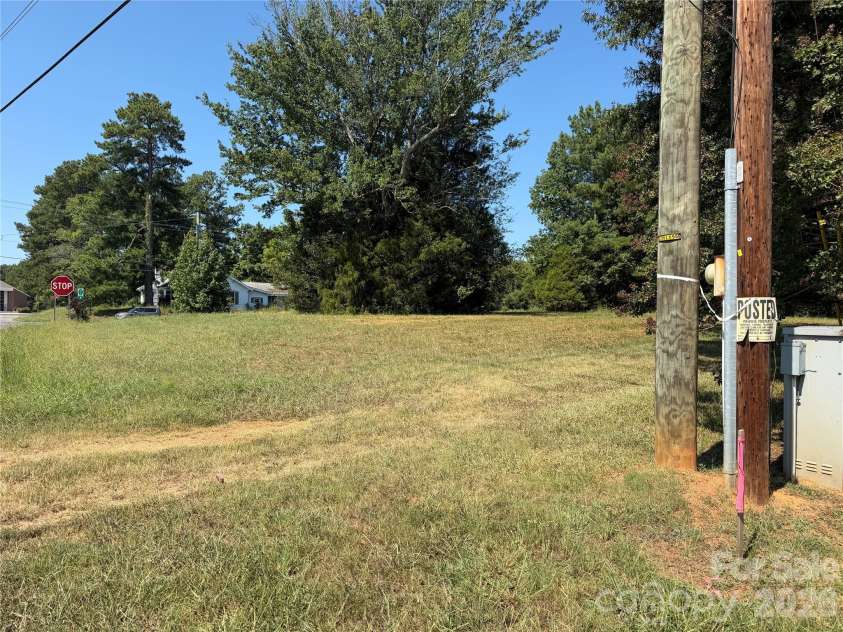 1750 Ridge Road, Salisbury, NC 28147.  MLS# CAR4421034, YatesRealty ID 49154. 