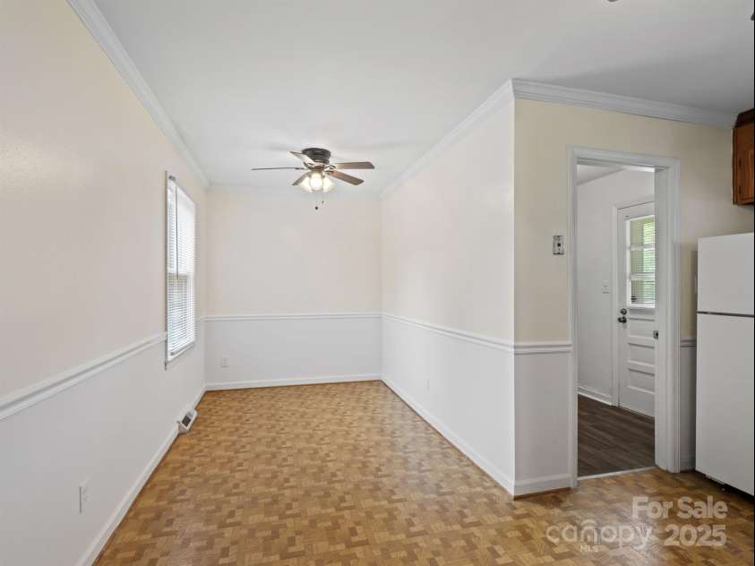 325 Prince Charles Street, Charlotte, NC 28213.  MLS# CAR4322077, YatesRealty ID 49155. 