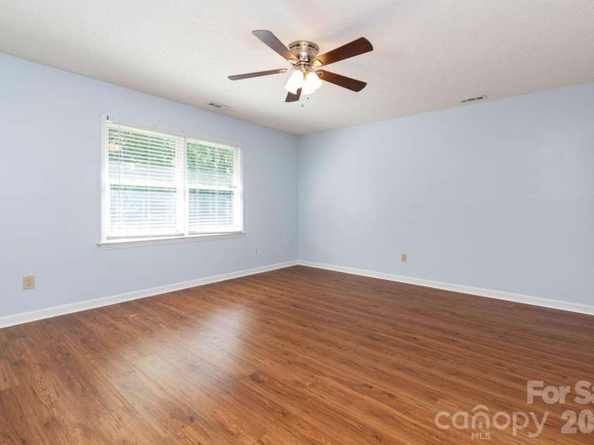 2507 Ashley Court, Belmont, NC 28012.  MLS# CAR4422054, YatesRealty ID 49157. 