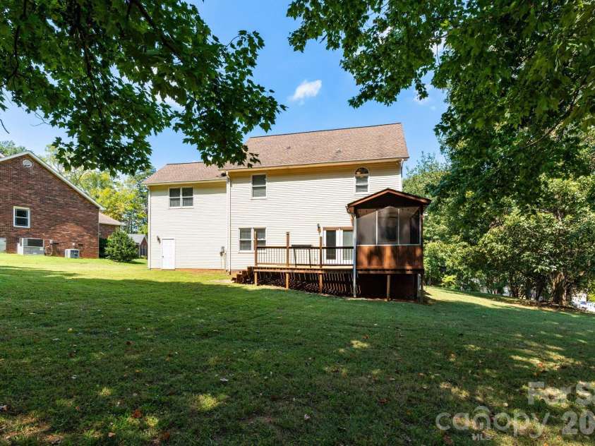 2507 Ashley Court, Belmont, NC 28012.  MLS# CAR4422054, YatesRealty ID 49157. 