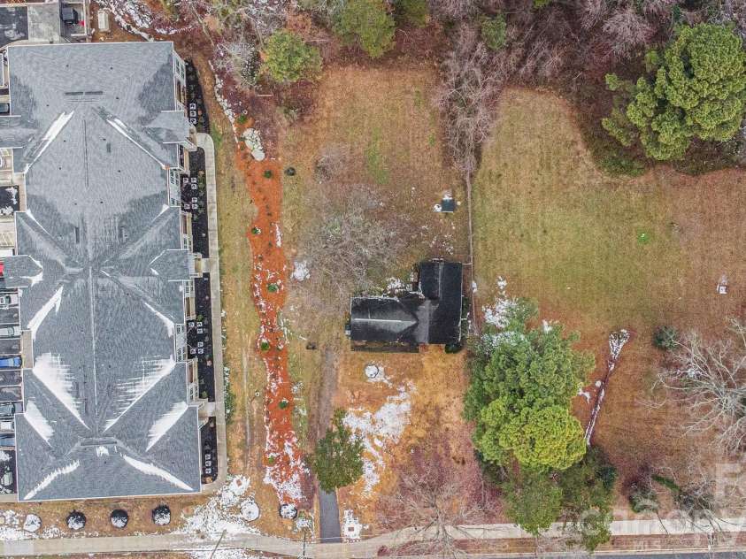 500 Tom Hunter Road, Charlotte, NC 28213.  MLS# CAR4343160, YatesRealty ID 4916. 