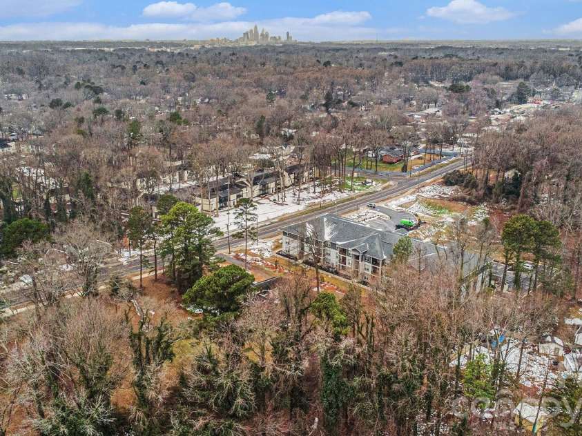 500 Tom Hunter Road, Charlotte, NC 28213.  MLS# CAR4343160, YatesRealty ID 4916. 