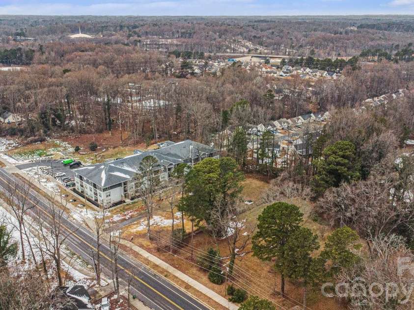 500 Tom Hunter Road, Charlotte, NC 28213.  MLS# CAR4343160, YatesRealty ID 4916. 