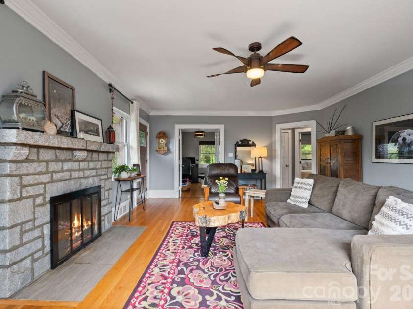 348 Beaucatcher Road, Asheville, NC 28805.  MLS# CAR4420417, YatesRealty ID 49161. 
