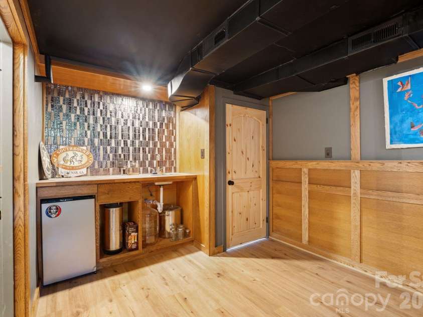 348 Beaucatcher Road, Asheville, NC 28805.  MLS# CAR4420417, YatesRealty ID 49161. Wet bar