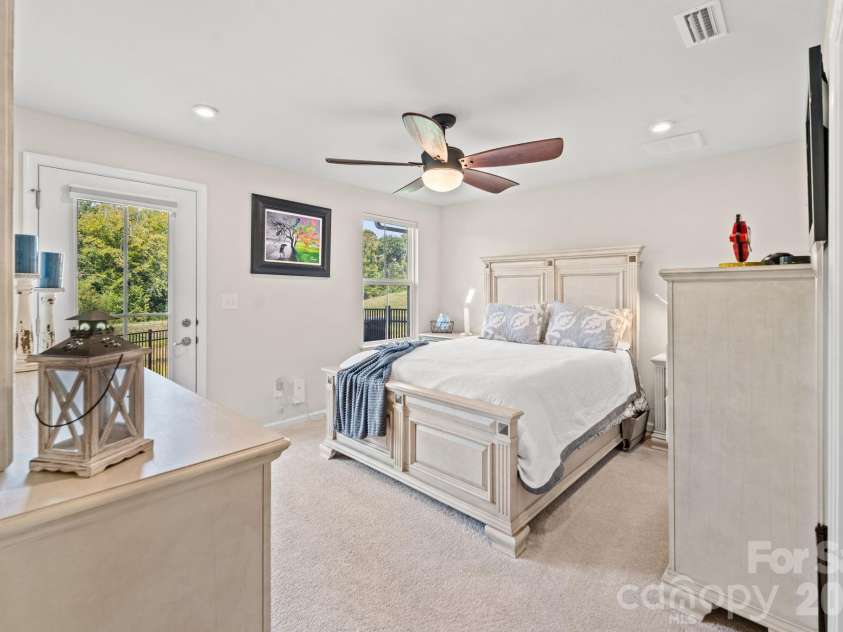 435 Lahinch Drive, Tega Cay, SC 29708.  MLS# CAR4422014, YatesRealty ID 49162. Secondary Master Suite on 1st Floor! Great for Guests!