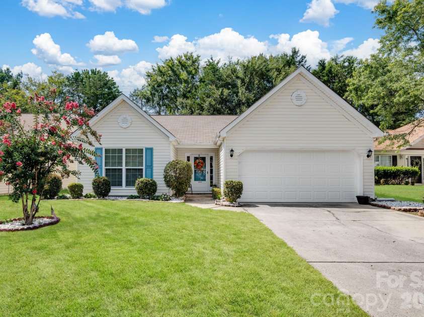 12714 Cedar Crossings Drive, Charlotte, NC 28273.  MLS# CAR4419856, YatesRealty ID 49164. 