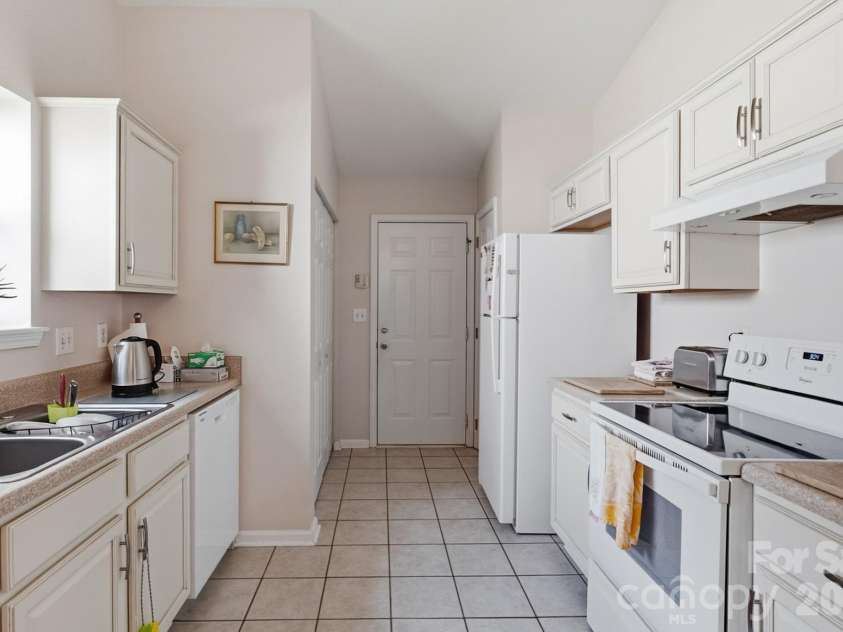 12714 Cedar Crossings Drive, Charlotte, NC 28273.  MLS# CAR4419856, YatesRealty ID 49164. 